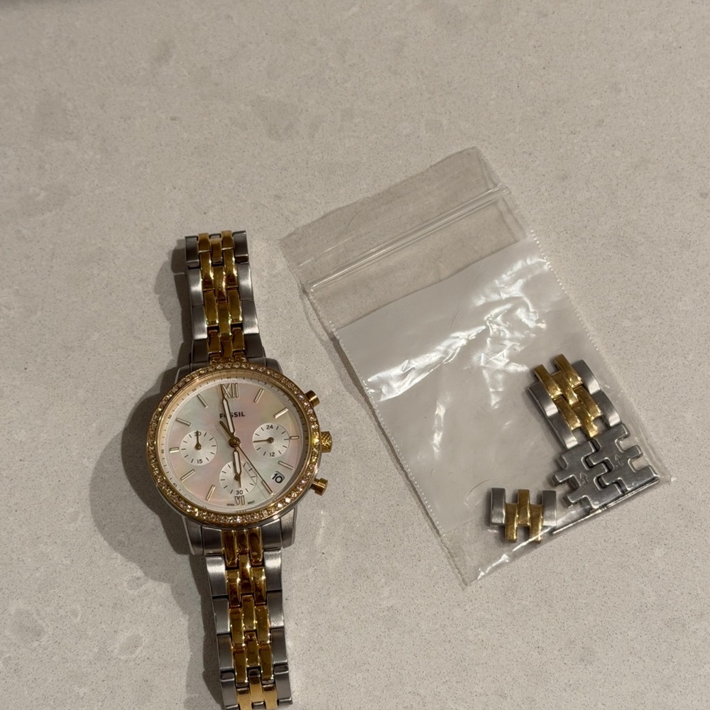 Fossil Two-Tone Gold and Silver Women's Watch - comes with all the links!